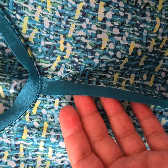 TAHARI flowy blouse. Women's S - Picture 5 of 9